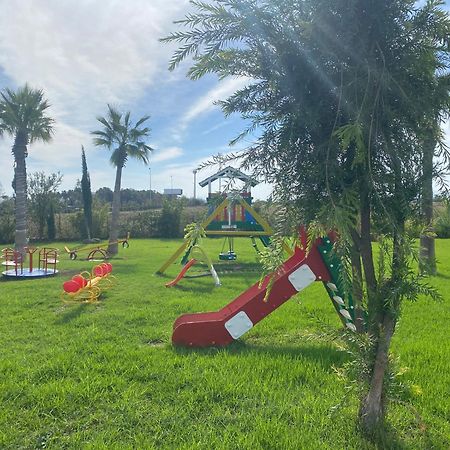 Smir Park Villa Tetouan Bagian luar foto