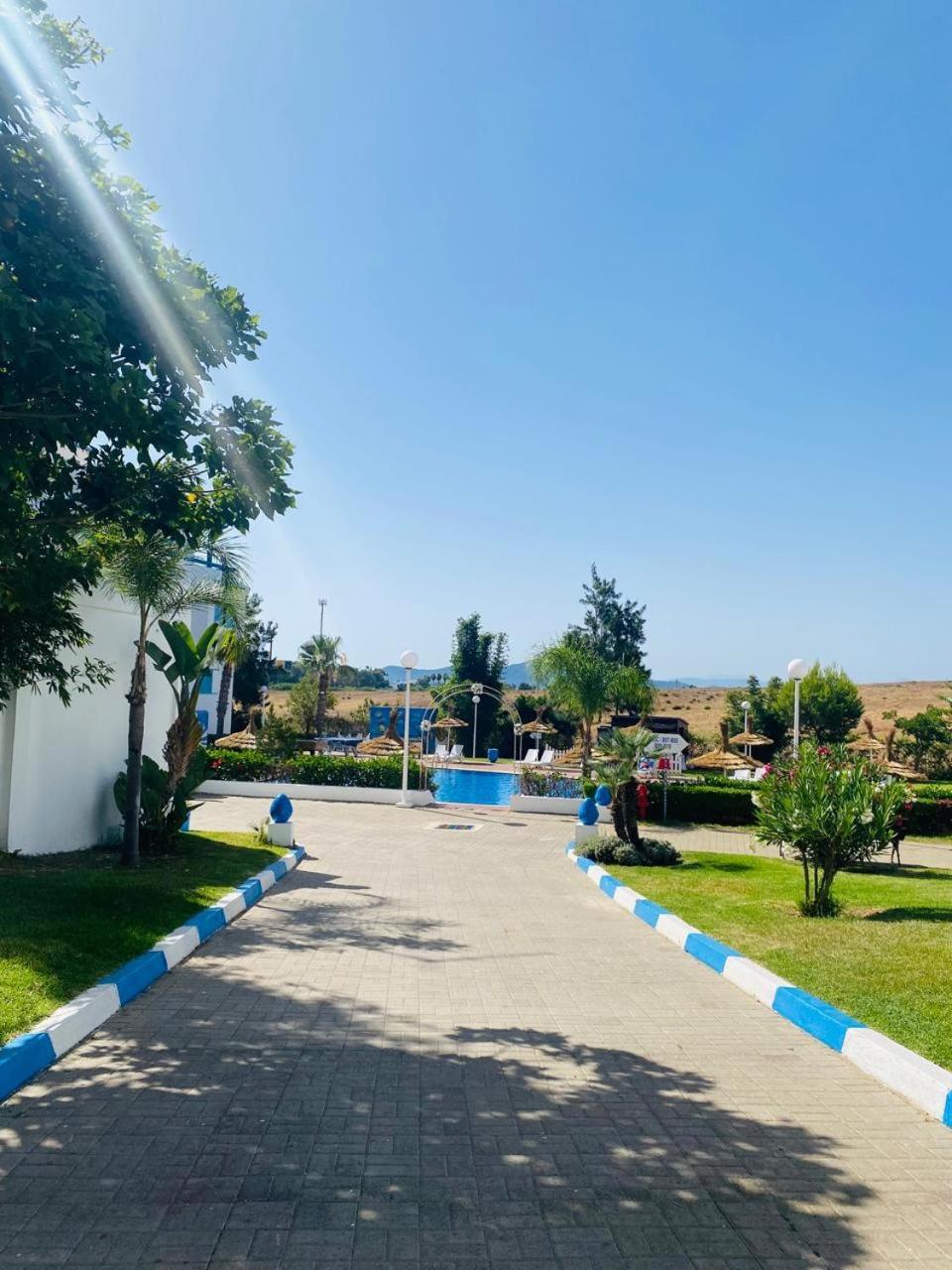 Smir Park Villa Tetouan Bagian luar foto
